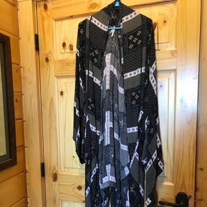 Free People Shawl/Kimono
